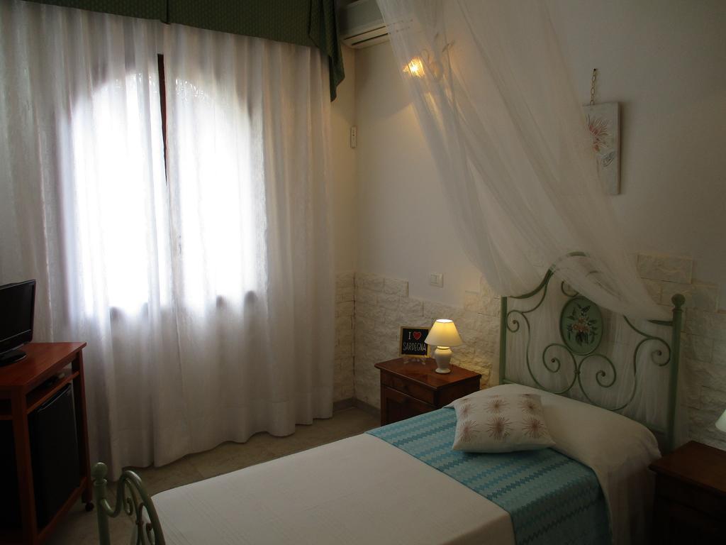 Villa Margherita Suite & Charme พูลา ภายนอก รูปภาพ
