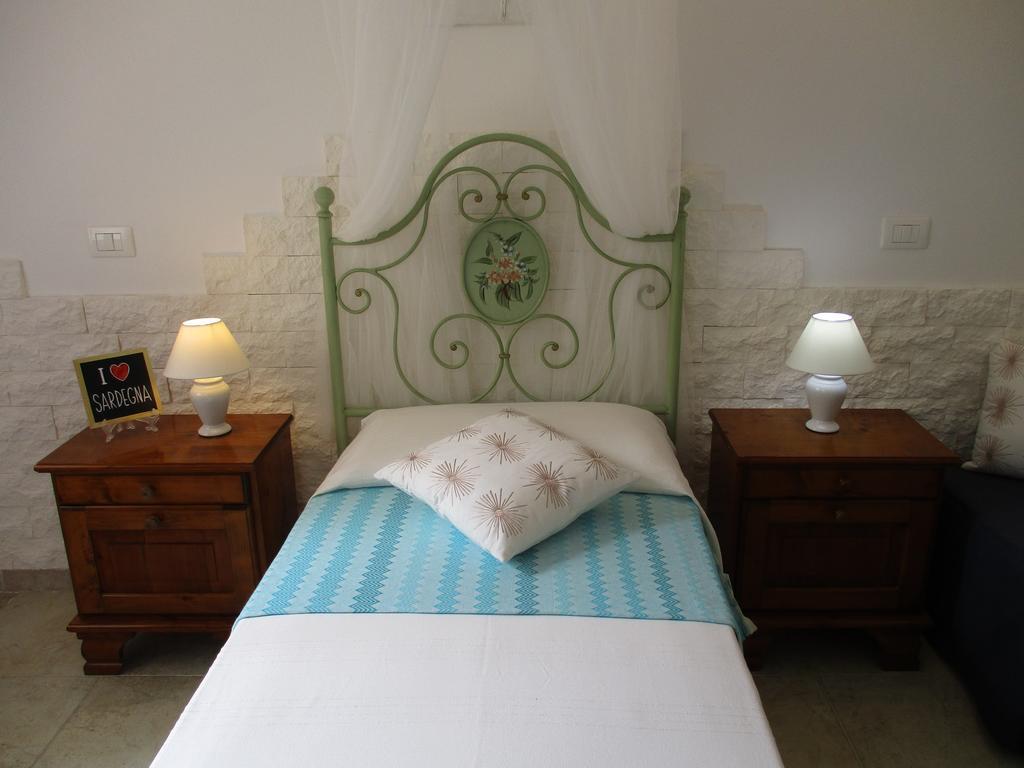 Villa Margherita Suite & Charme พูลา ภายนอก รูปภาพ